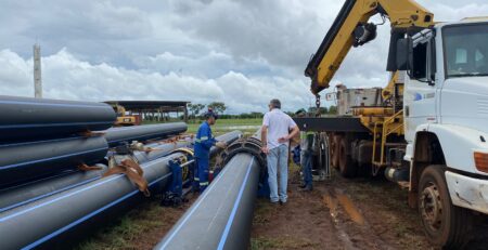 Equipe Complastec em obra de Adutora para o DMAE, em Uberlândia